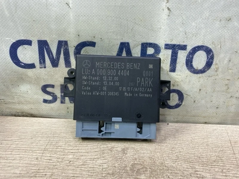 Блок управления парктроником Mercedes-Benz E-Class A0009004404 C207 274.920