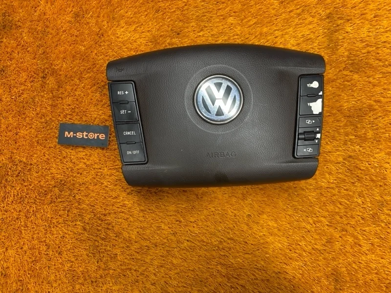 Подушка безопасности в руль Volkswagen Touareg 2004 7L