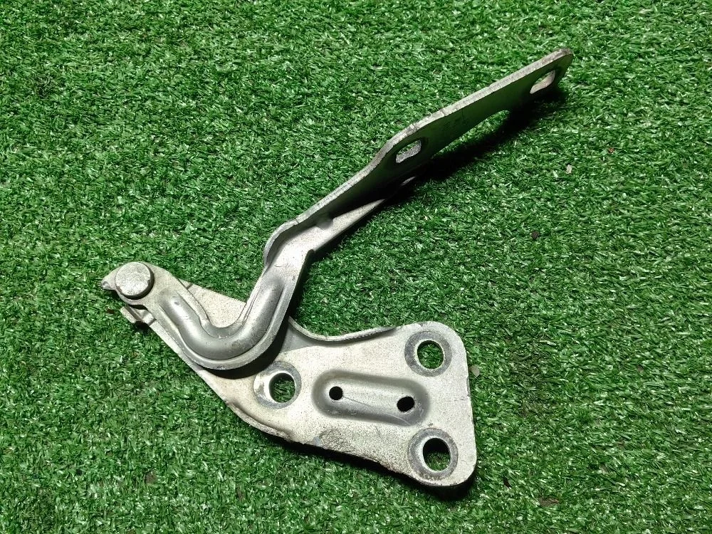 Петля капота левая Opel Astra G