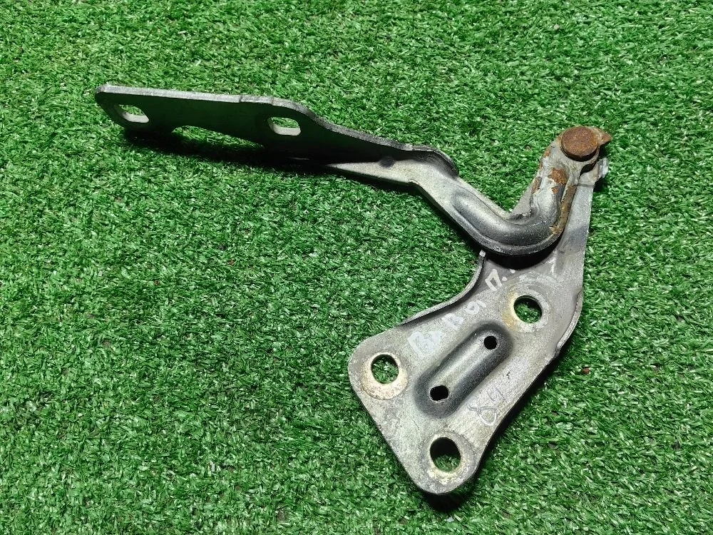 Петля капота правая Opel Astra G