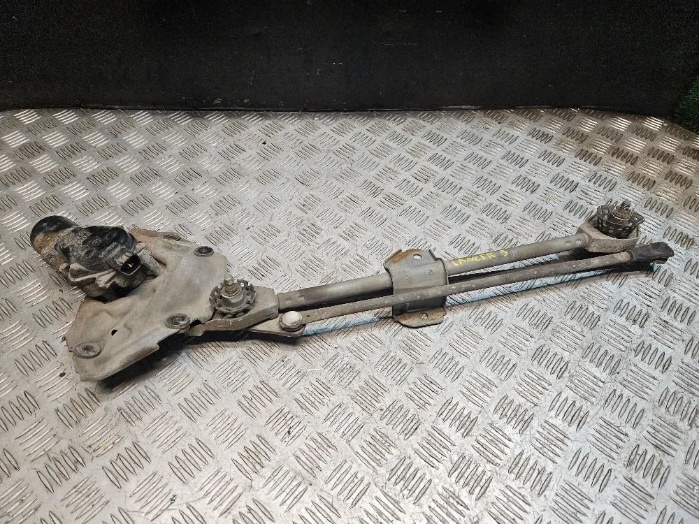 Трапеция дворников на Mitsubishi Lancer 9
