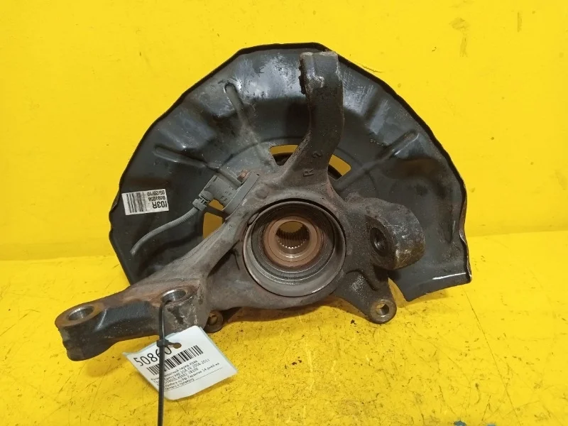 Кулак поворотный Toyota Camry V40 2006-2011