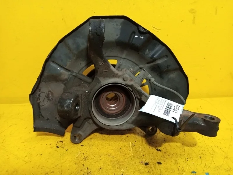 Кулак поворотный Toyota Camry V40 2006-2011