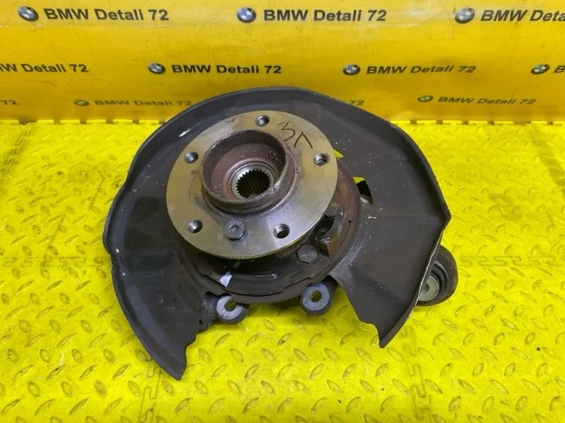 Кулак поворотный Bmw 3 2005 33326774809 E90 N46B20B, задний левый