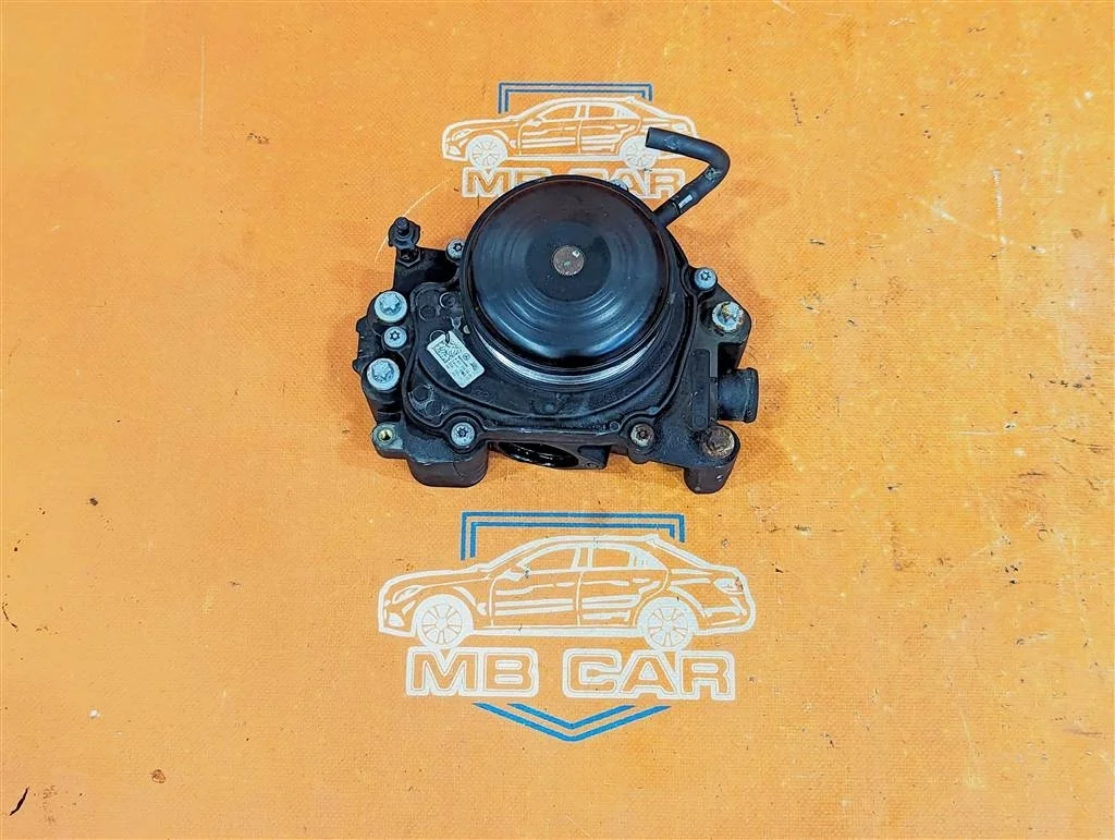 Помпа Mercedes-Benz