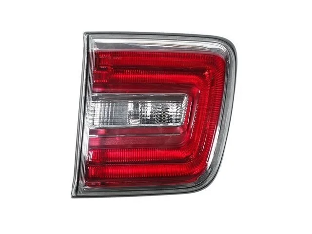 Фонарь задний правый внутренний Уценка 20% (скол) NISSAN PATROL Y62 2014-2019