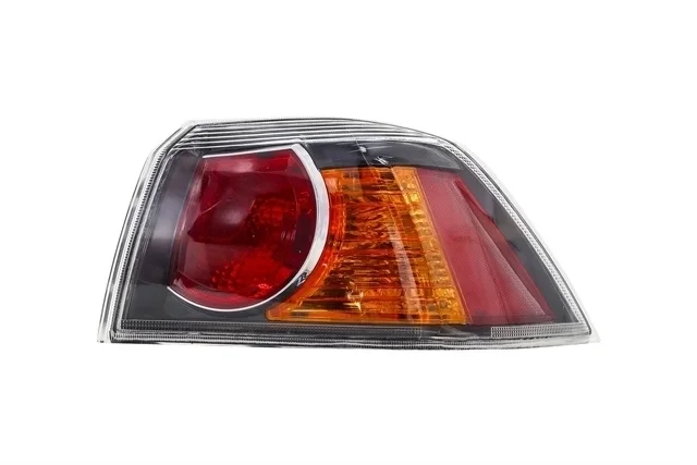Фонарь задний правый внешний MITSUBISHI LANCER X CY 2010-2014