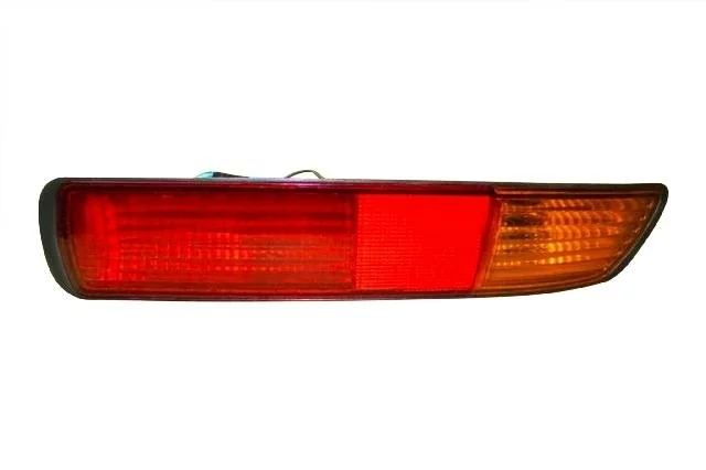 Фонарь задний правый MITSUBISHI PAJERO III / MONTERO III V6 / V7 2000-2002