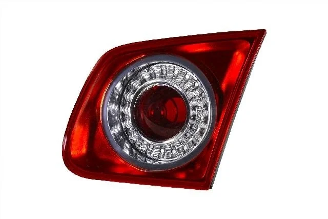 Фонарь задний правый внутренний VOLKSWAGEN JETTA V 1K2 / 1K5 2005-2011