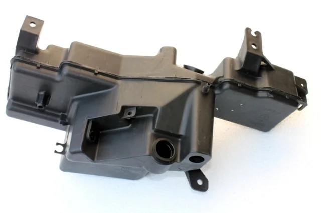 Бачок омывателя Уценка 20% (сломано крепление ) MITSUBISHI PAJERO III / MONTERO III V6 / V7 2003-2006