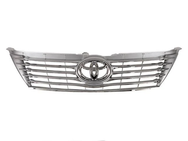 Решетка радиатора Уценка 40% (сломано крепление, царапины) TOYOTA CAMRY XV50 2011-2014