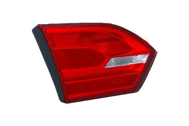 Фонарь задний левый внутренний Уценка 20% (трещина) VOLKSWAGEN JETTA VI 162 / 163 / AV2 / AV3 2010-2014