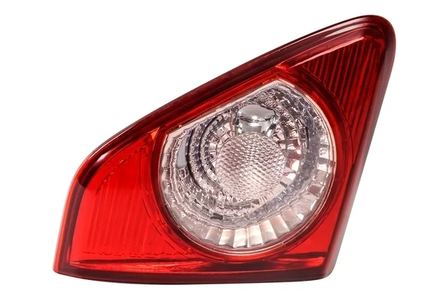Фонарь задний левый внутренний Уценка 30% (царапины) TOYOTA COROLLA E140 / E150 2006-2010