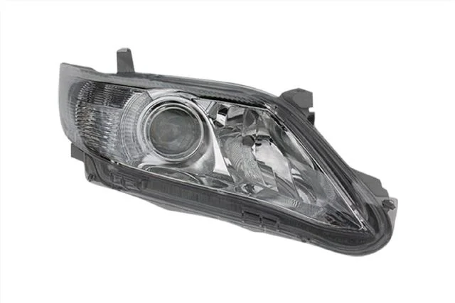 Фара правая Уценка 30% (сломано крепление) TOYOTA CAMRY XV40 2009-2011
