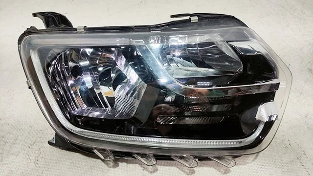 Фара правая Уценка 10% (следы установки,царапины) RENAULT DUSTER II 2021-