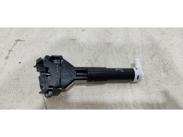 Форсунка омывателя фар правая Уценка 20% (сломано крепление) TOYOTA CAMRY XV40 2006-2009