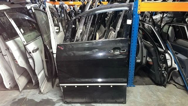 Дверь передняя левая (хорошее состояние) MNH10 TOYOTA ALPHARD H10 2005-2008, ALPHARD H10 2002-2005