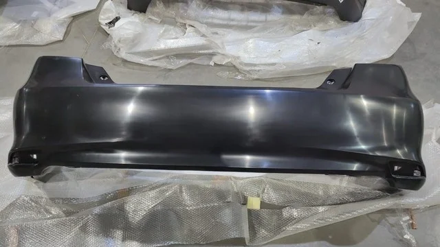 Бампер задний Уценка 30% (трещина и потертости) TOYOTA CAMRY XV55 2014-2017