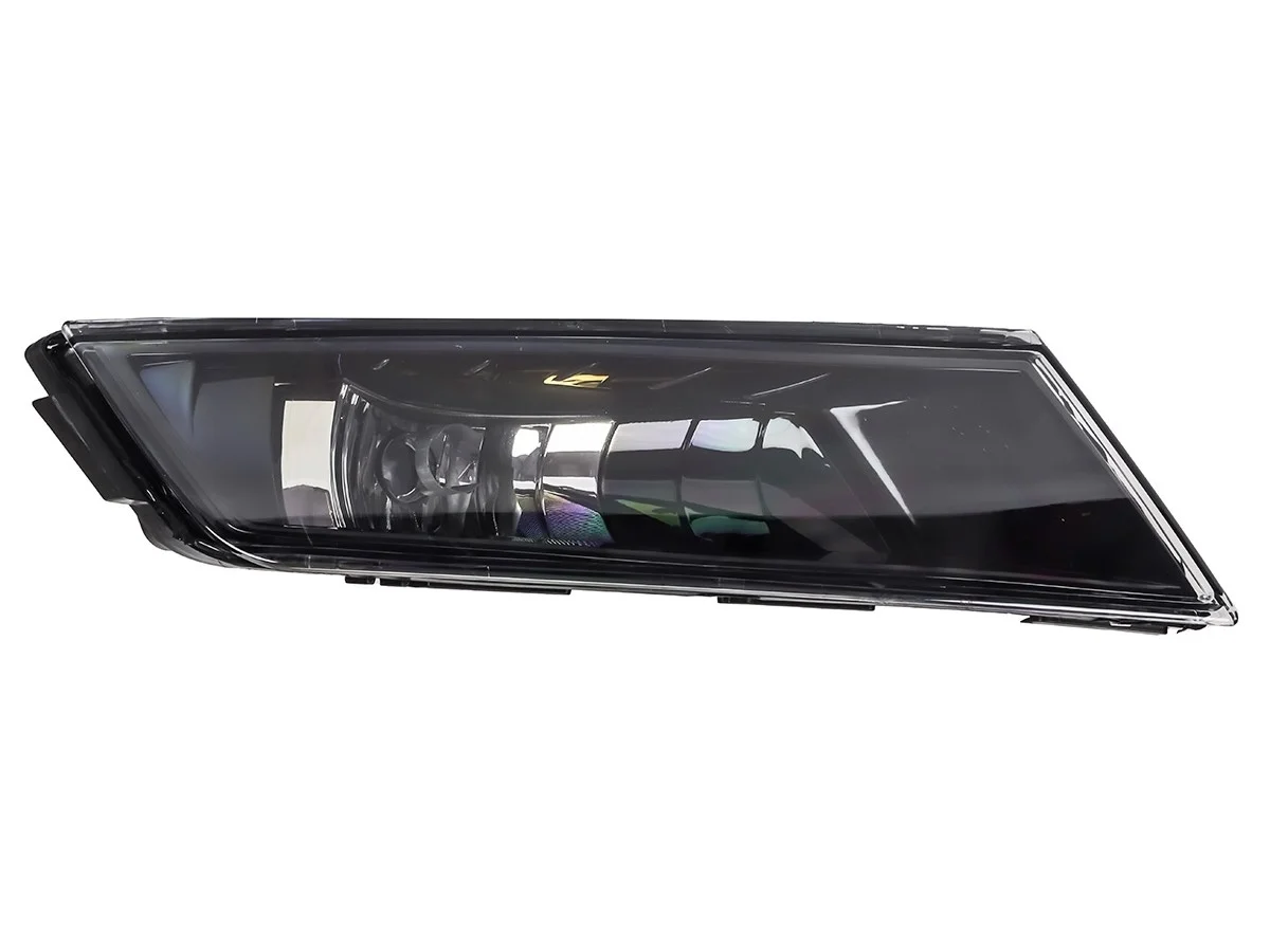 Фара противотуманная левая SKODA SUPERB III 3V 2015-