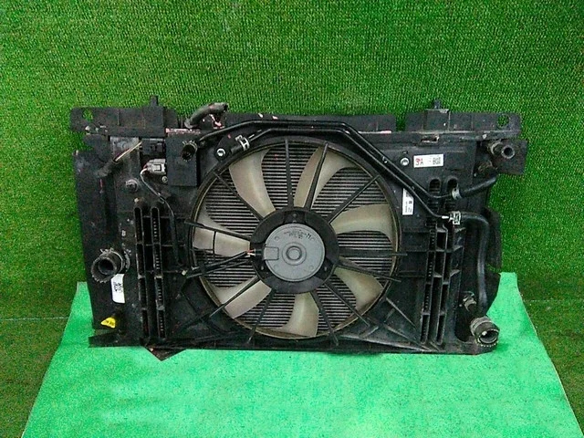 Радиатор охлаждения двигателя ZRT272 TOYOTA AVENSIS T270 2008-2012, AVENSIS T270 2012-2015, AVENSIS T270 2015-2018