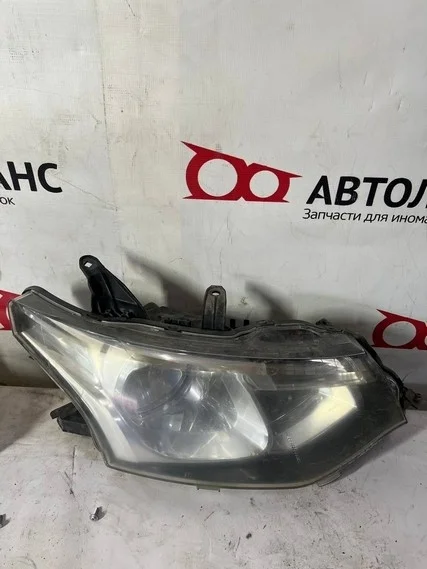 Фара правая (лом крепления) GF2W MITSUBISHI OUTLANDER GF 2012-2014, OUTLANDER GF 2014-2015