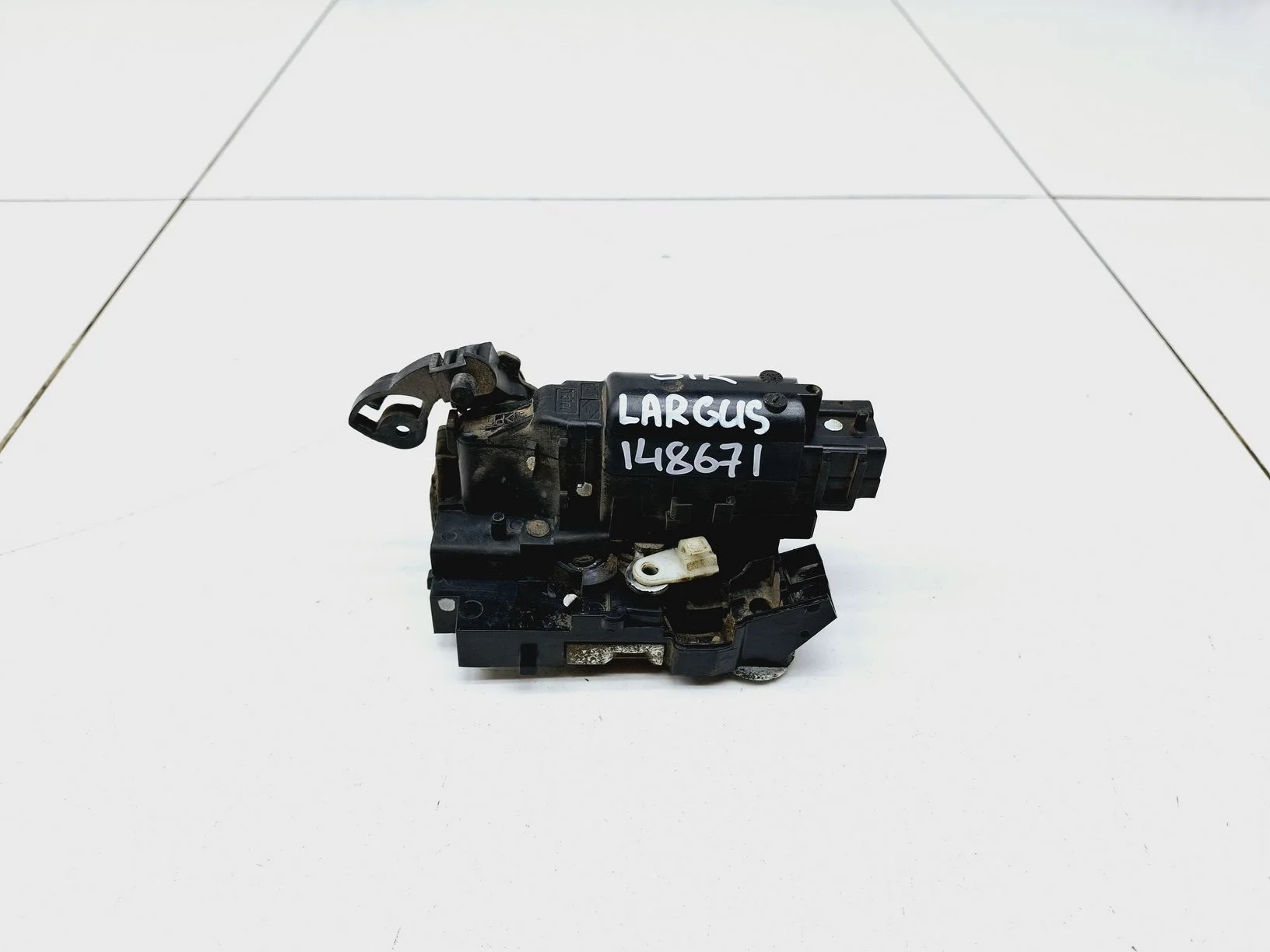 замок двери ВАЗ Lada Largus 2012>