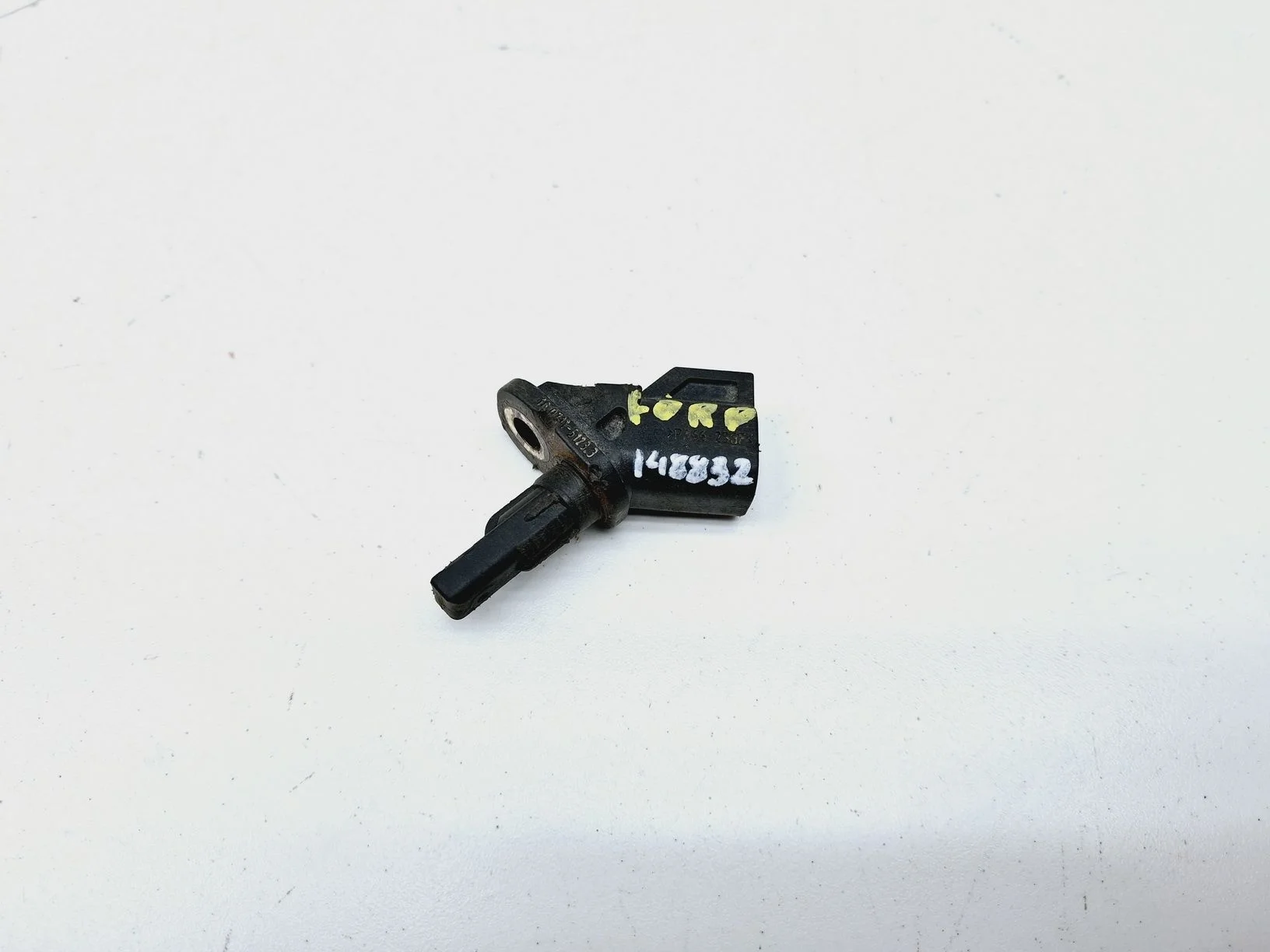 Датчик ABS передний Ford C-MAX I 2003-2010