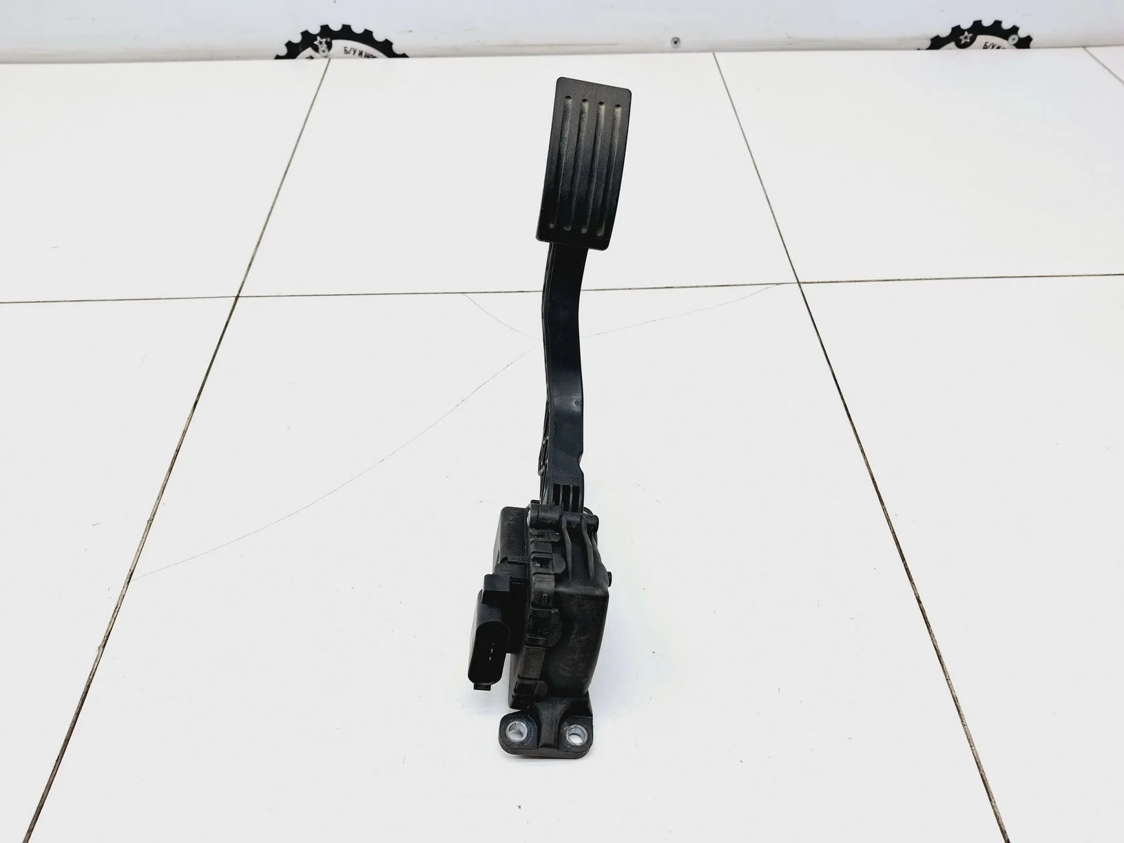 педаль газа Ford C-MAX I 2003-2010