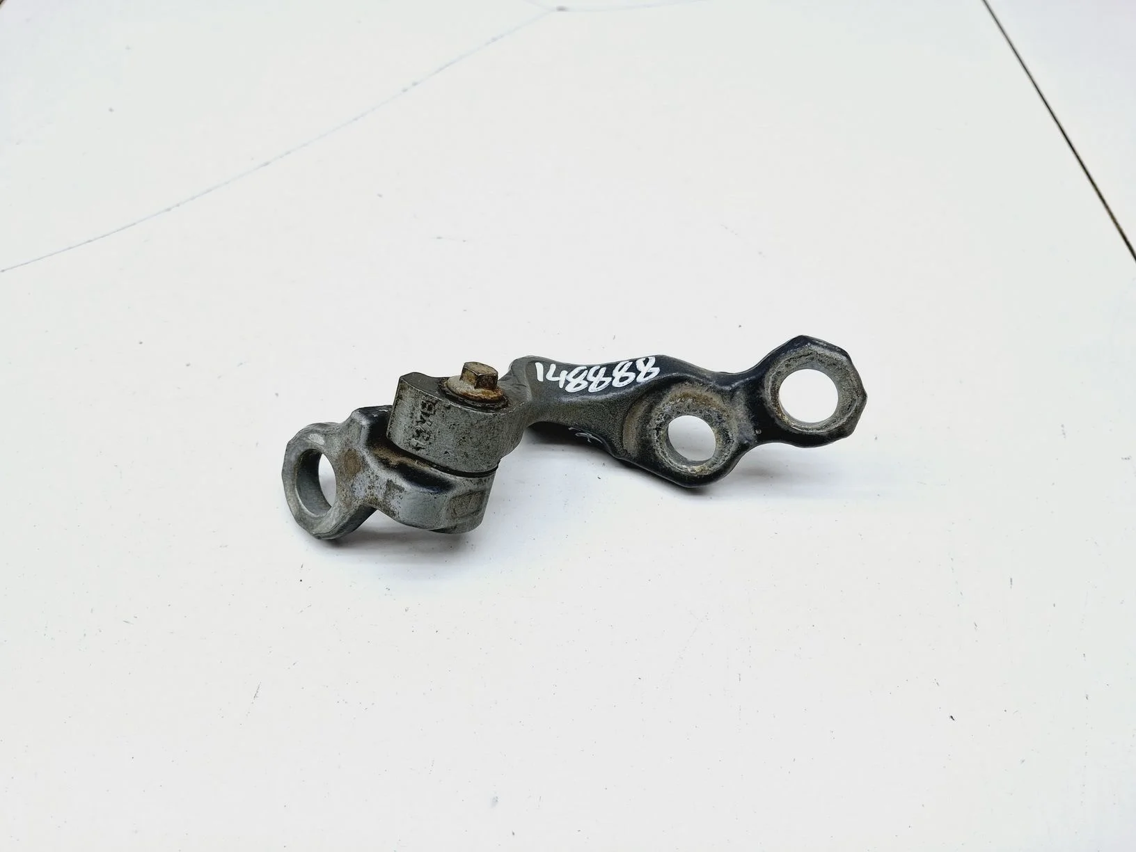 Петля двери передней левой верхняя Ford C-MAX I 2003-2010