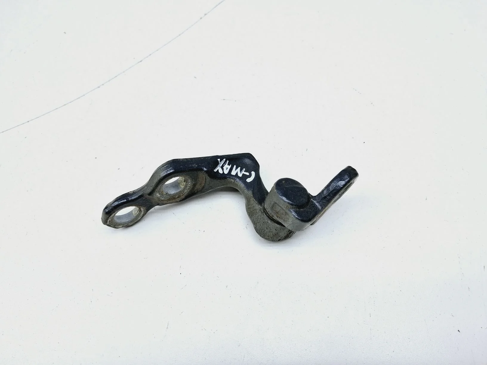 Петля двери задней правой нижняя Ford C-MAX I 2003-2010