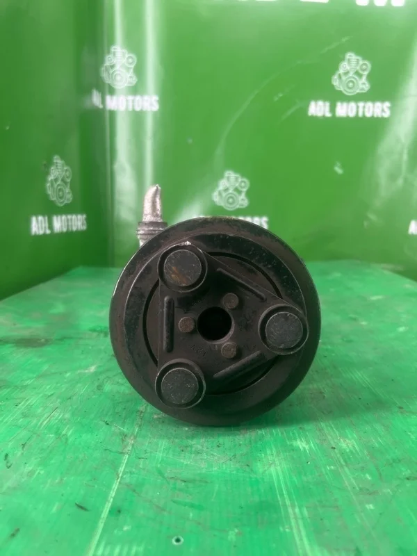 Компрессор кондиционера Mazda 3 2002-2012