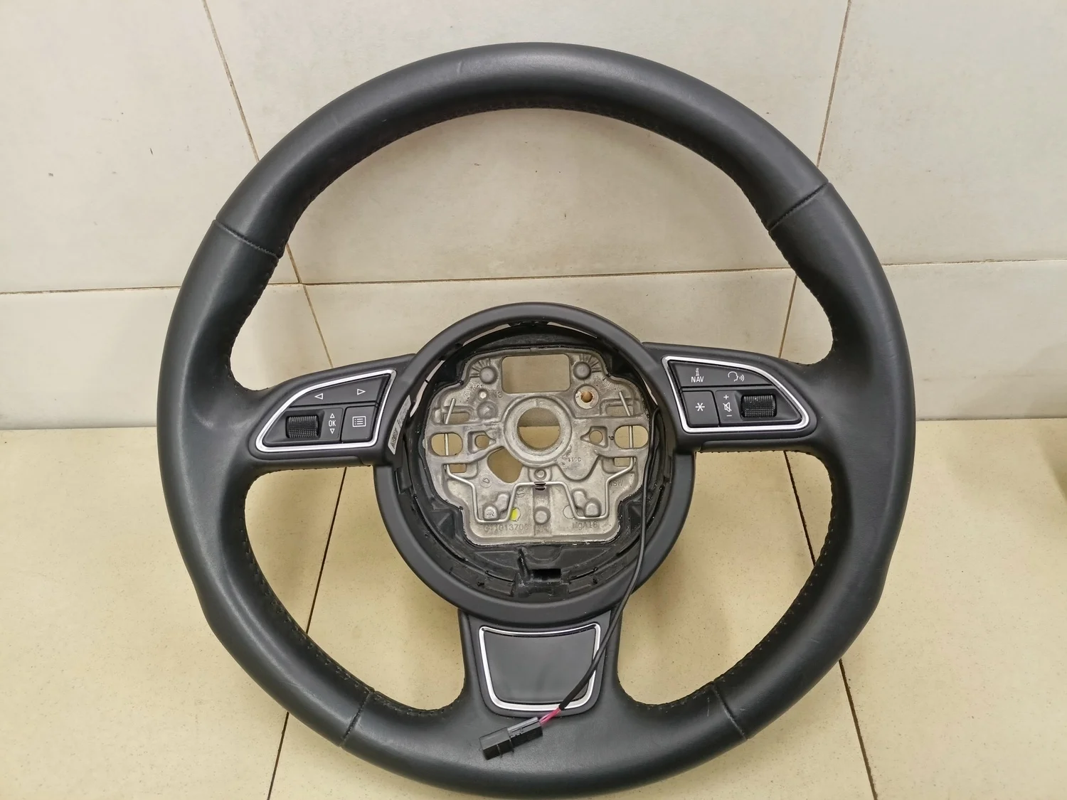 Рулевое колесо для AIR BAG (без AIR BAG) A1 2010>