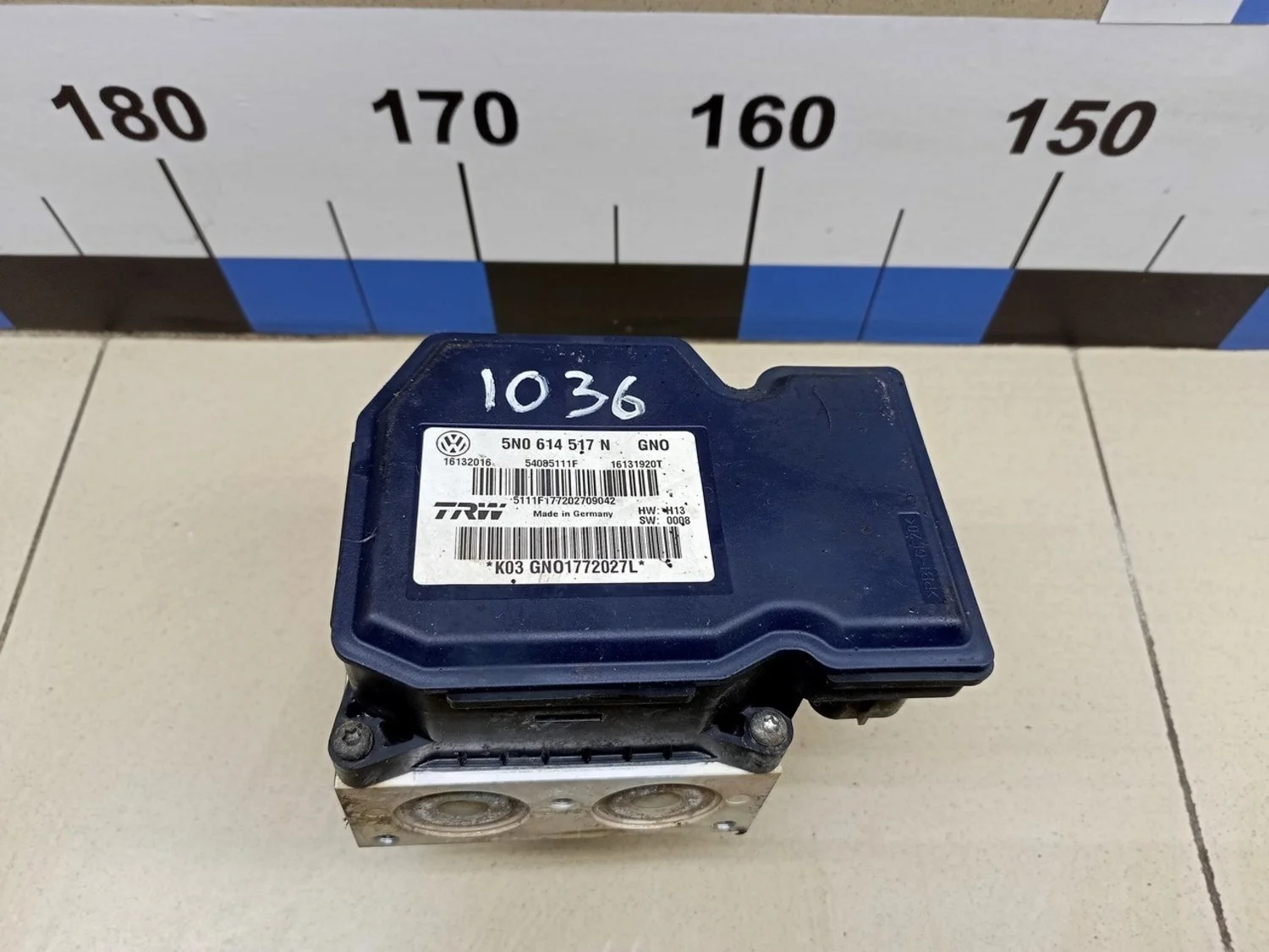Блок ABS (насос) Tiguan 2007-2011