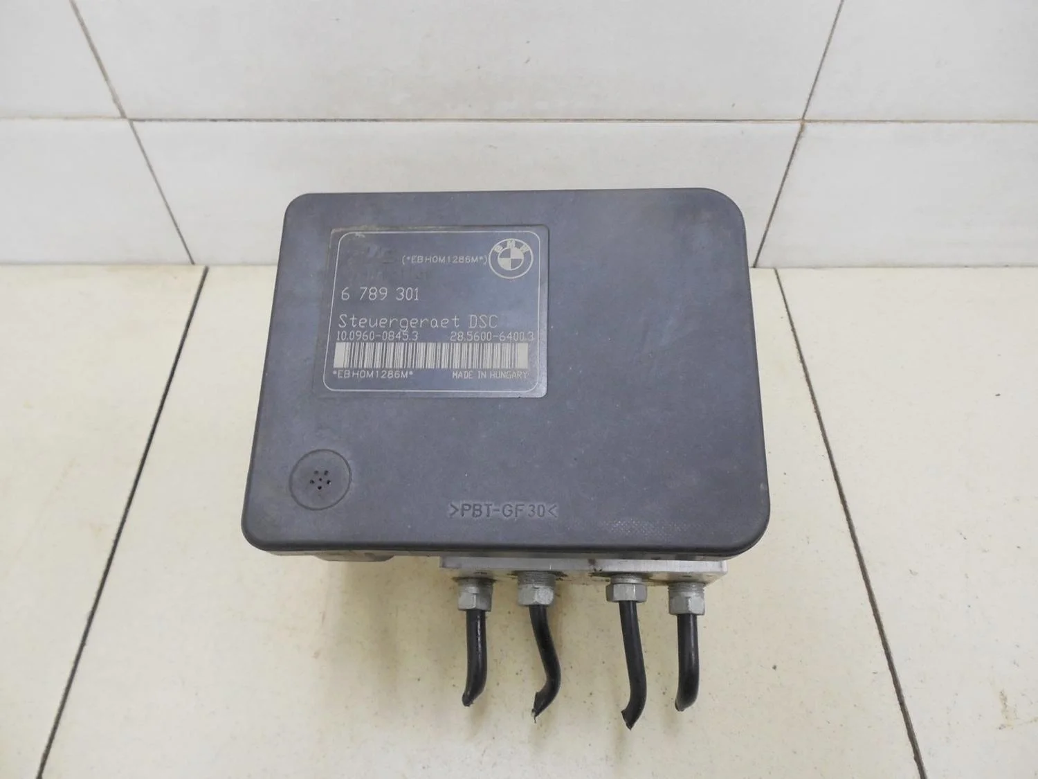 Блок ABS (насос) 1-серия E87/E81 2004>