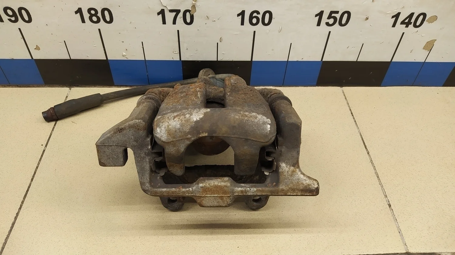 Суппорт задний левый A6 [C6,4F] 2005-2011