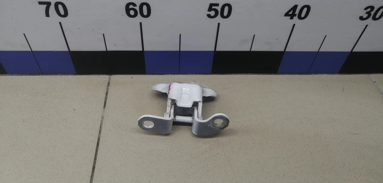 Петля двери задней правой верхняя Avensis II 2003-2008