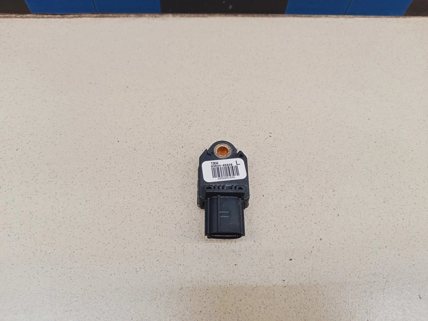 Датчик AIR BAG Avensis II 2003-2008