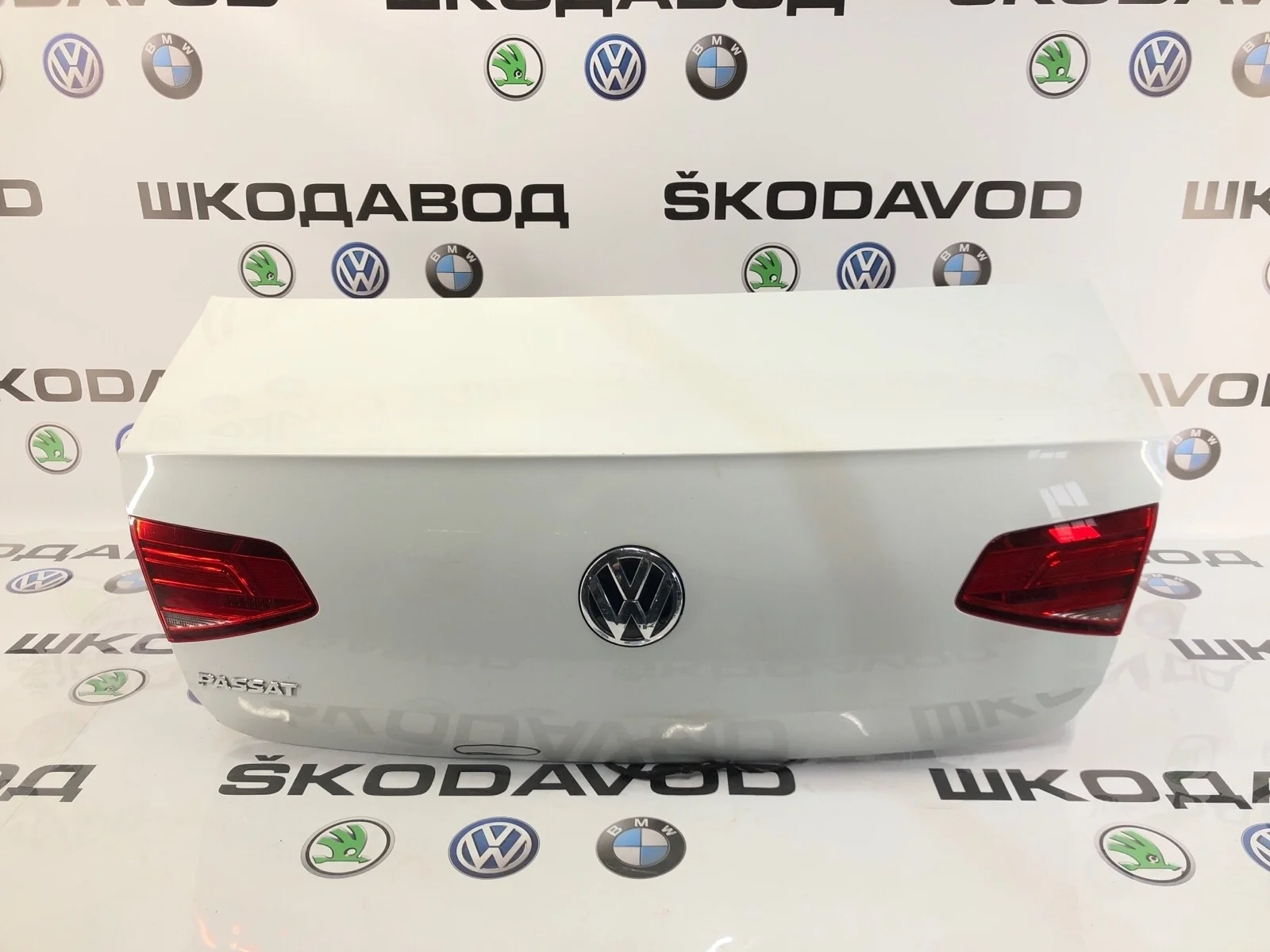 Крышка багажника Volkswagen Passat 2018 3G5827025A B8 2.0 DFGA