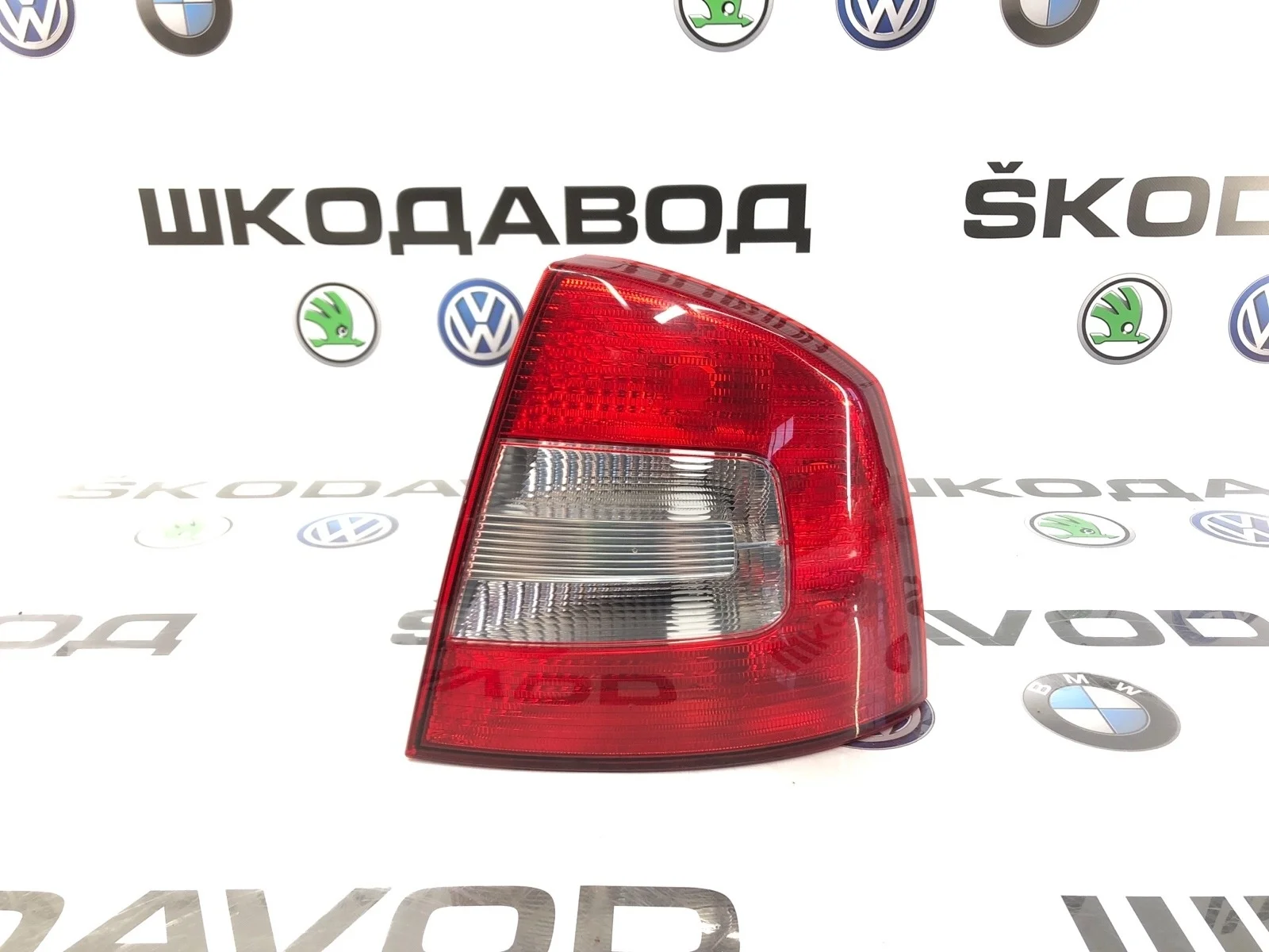 Фонарь Skoda Octavia 2011 1Z5945112B A5 (1Z) 1.6 BSE, задний правый
