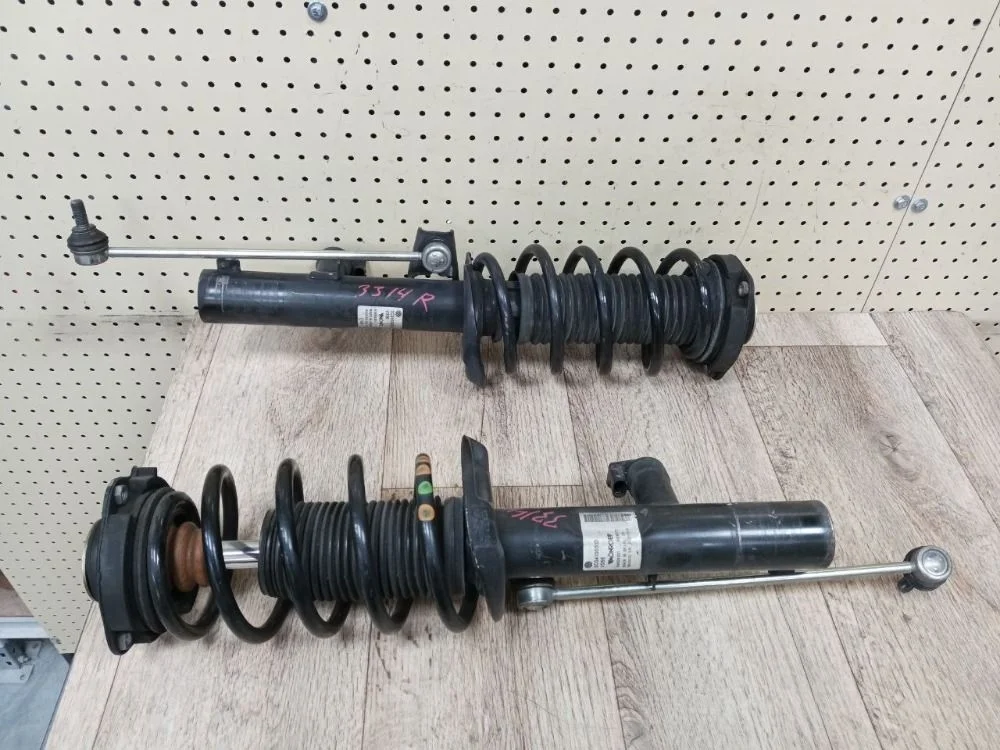 Амортизатор передний Volkswagen Passat CC B6 (2008—2012) Passat CC B6 (2008—2012) 358