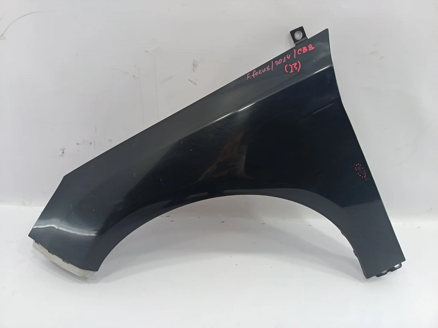 Крыло Ford Focus 2014 CB8