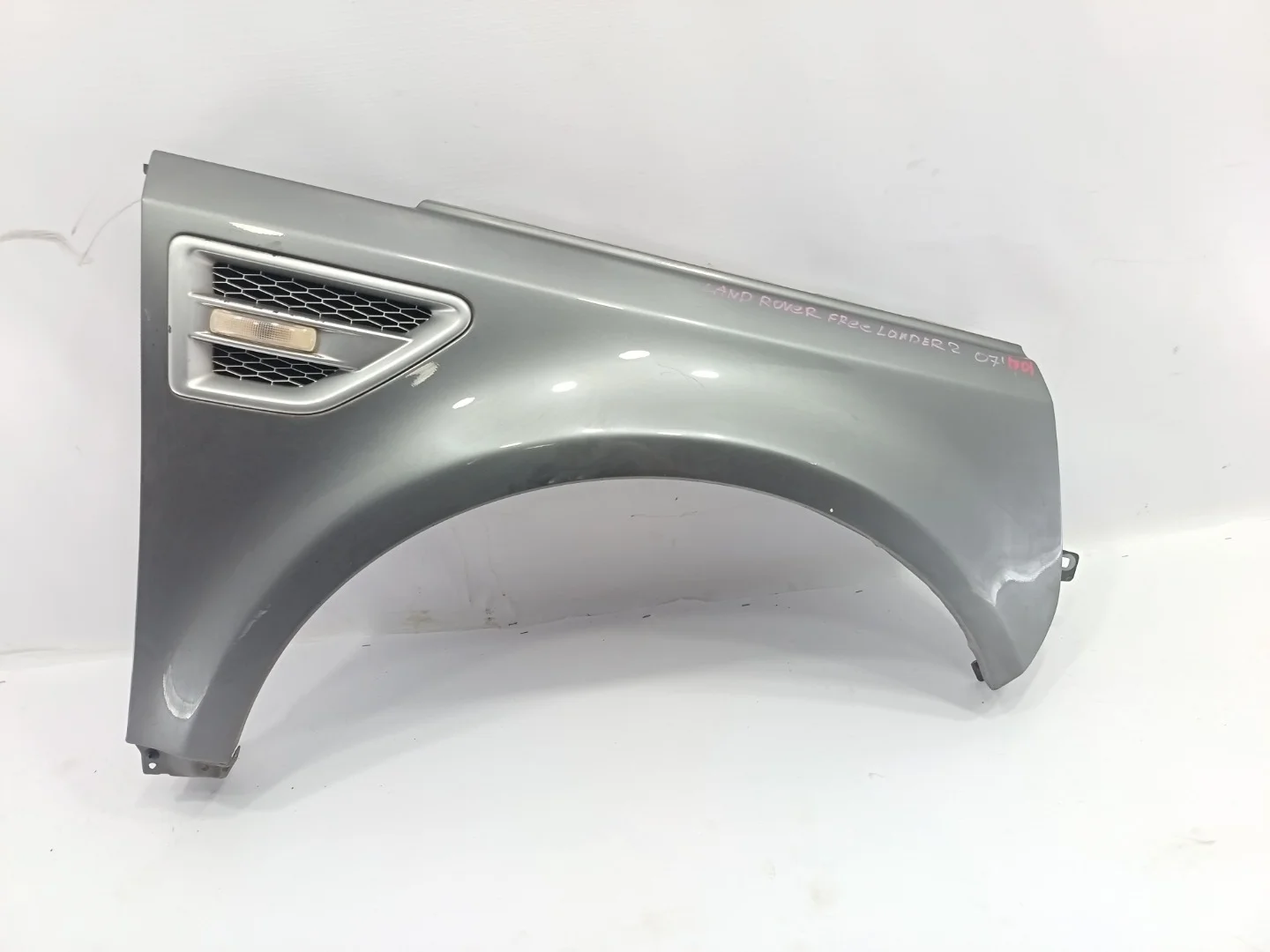 Крыло Land Rover Freelander 2007 L359