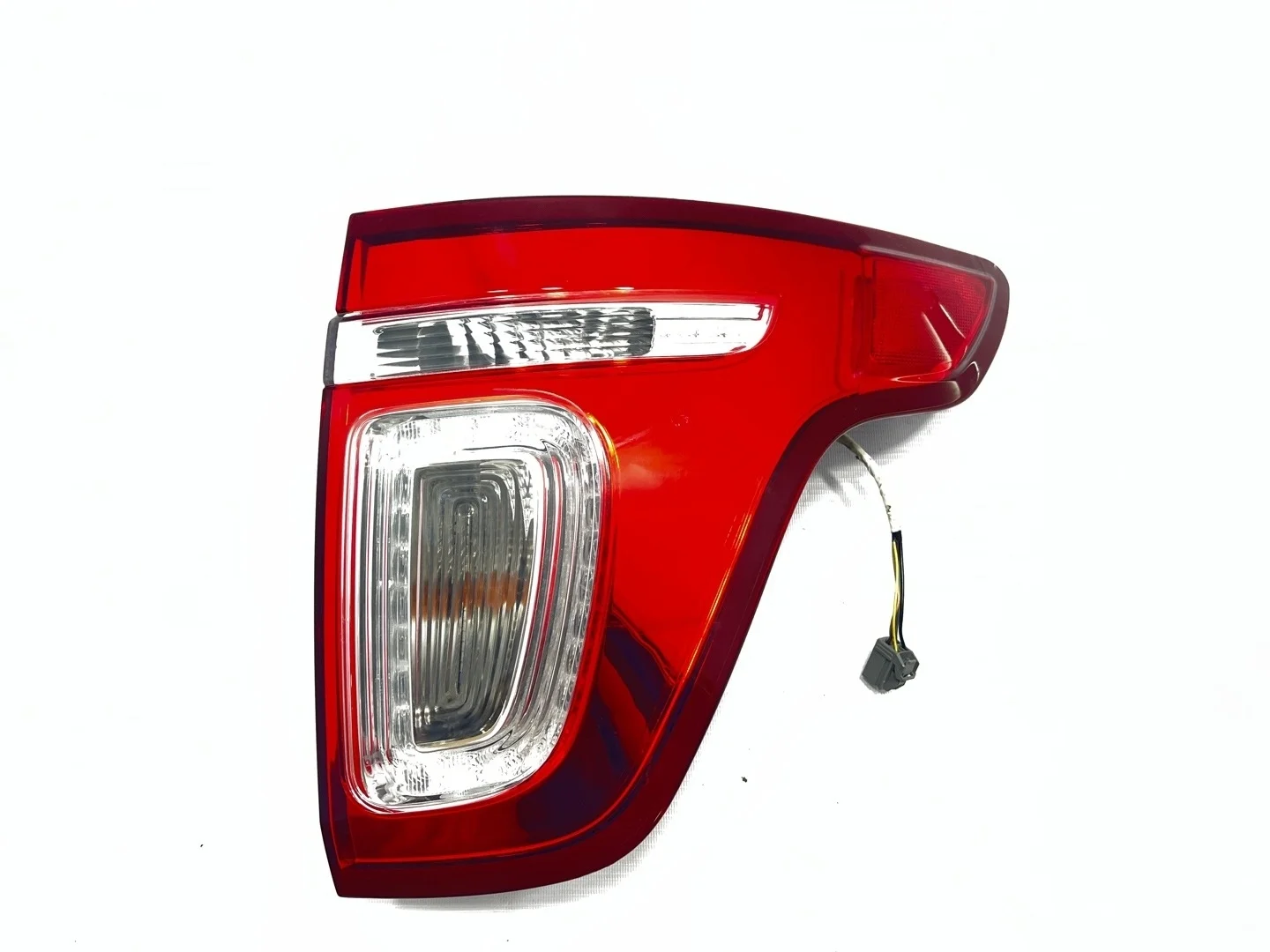 Фонарь Ford Explorer 2013 U502