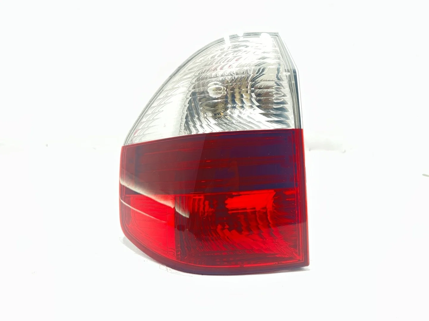 Фонарь BMW X3 2008 E83