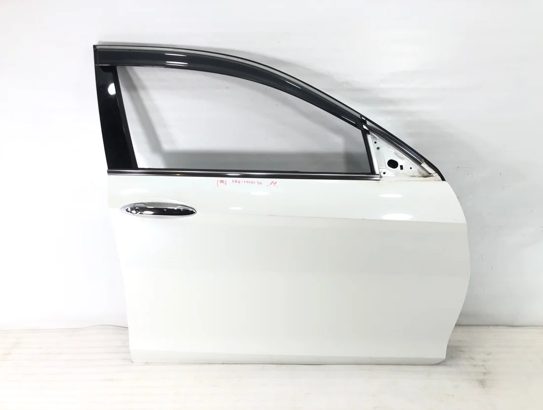 Дверь Honda Accord 2014 CR6