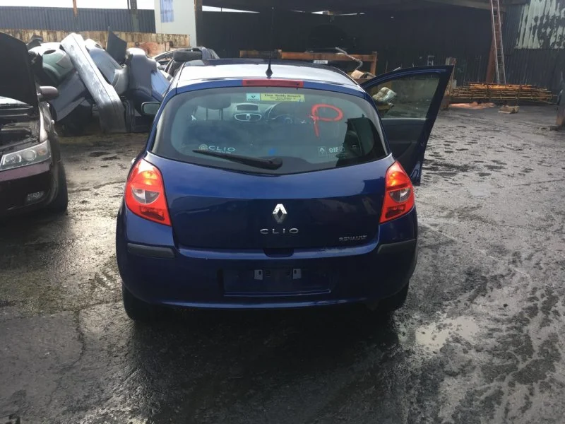 Продажа Renault Clio 1.1 (75Hp) (D4F 764) FWD MT по запчастям