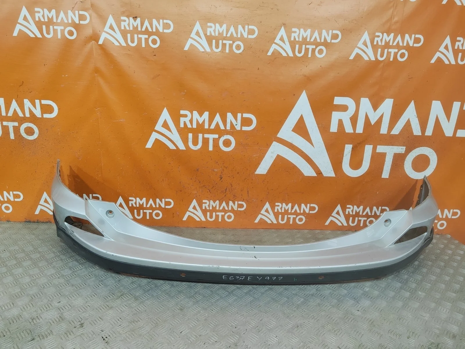 Бампер Toyota RAV4 2015-2019 CA40