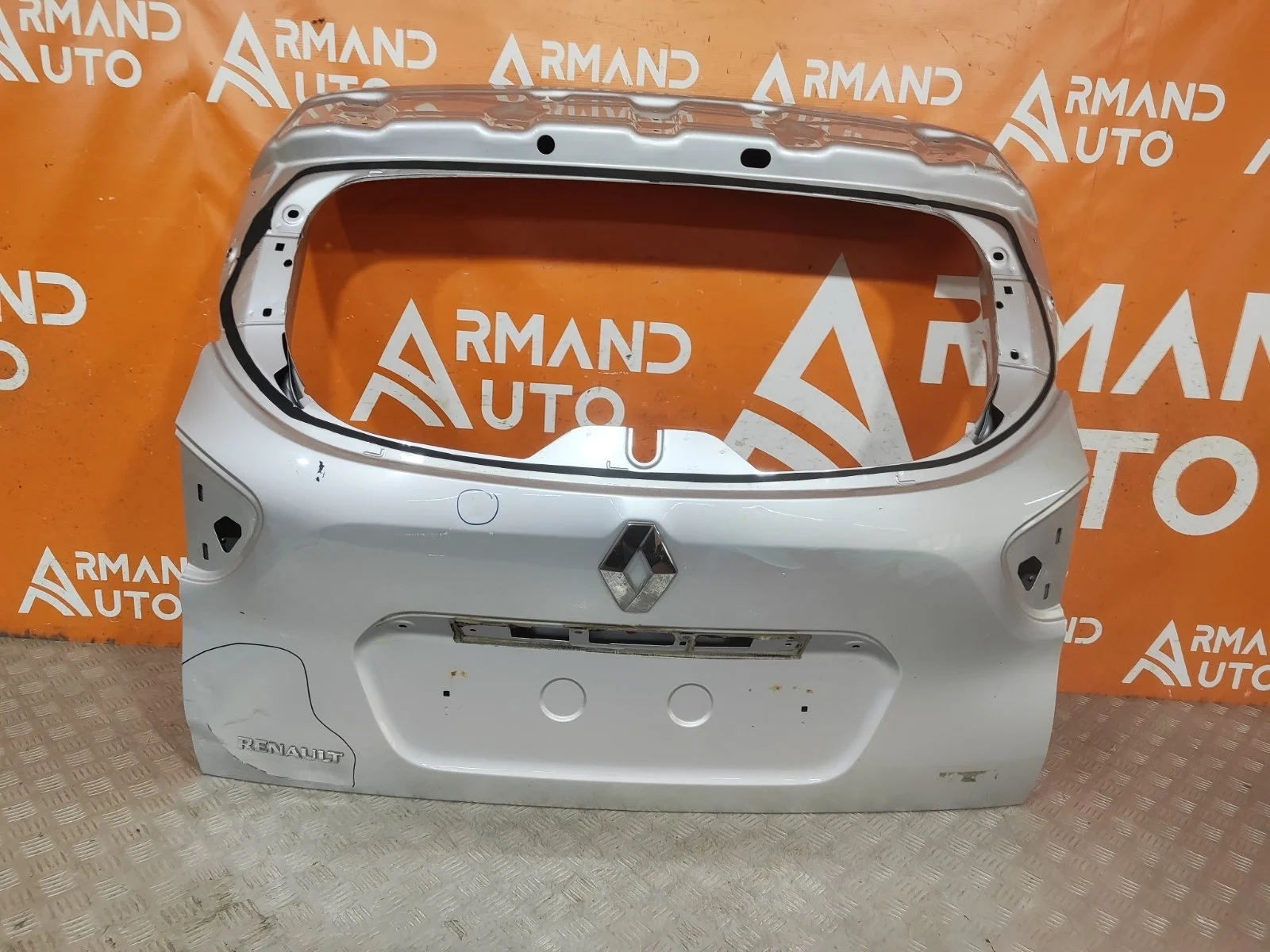 Дверь багажника Renault Kaptur 2016-2022