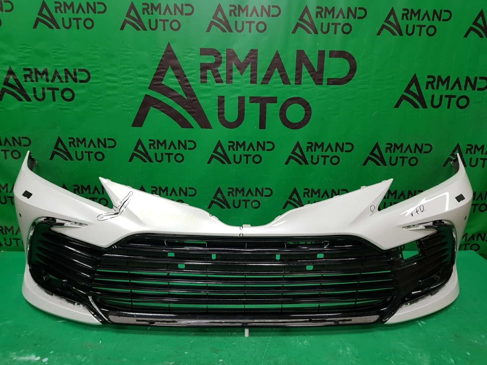 Бампер TOYOTA CAMRY 2020 8 XV70