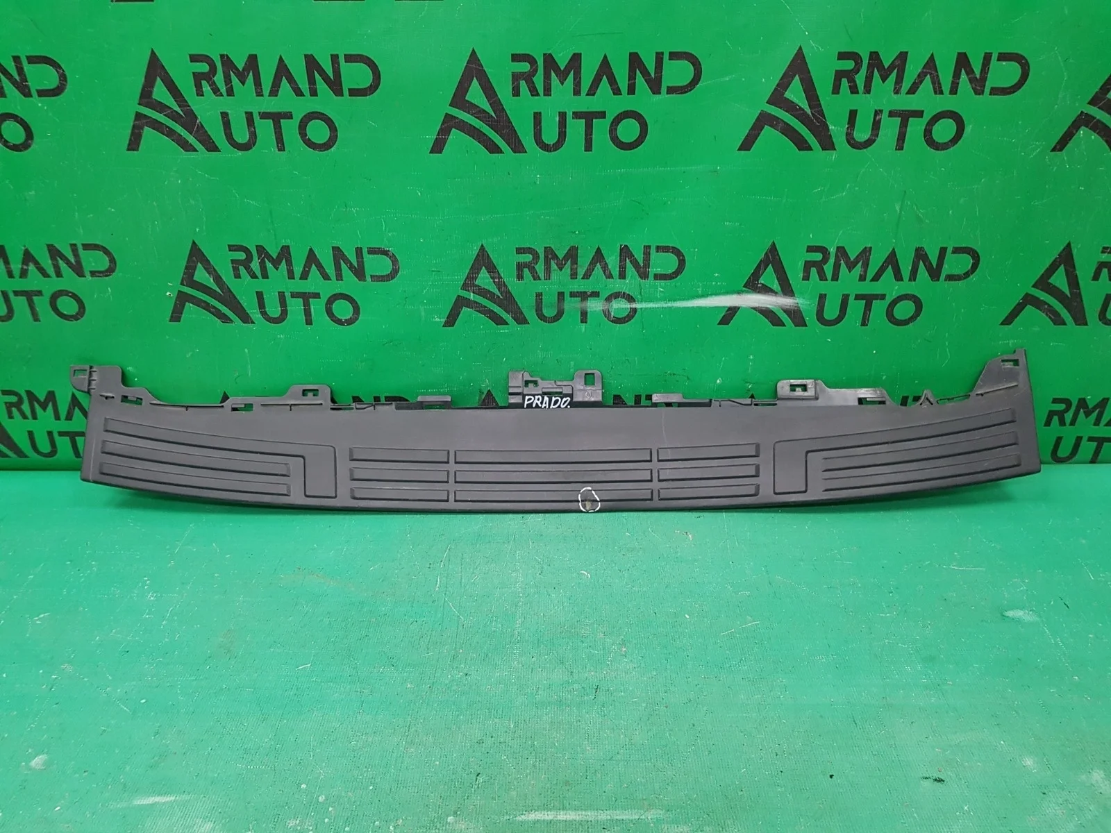Накладка бампера верхняя TOYOTA LAND CRUISER PRADO 2009-нв 150